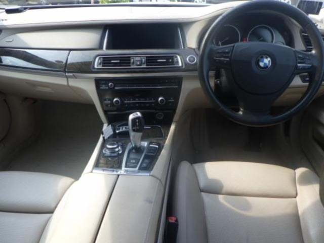 BMW 7 SERIES 2013