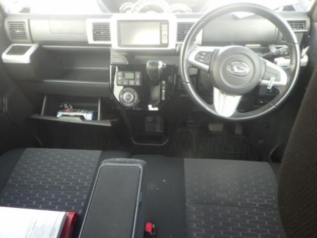 DAIHATSU WAKE 2016