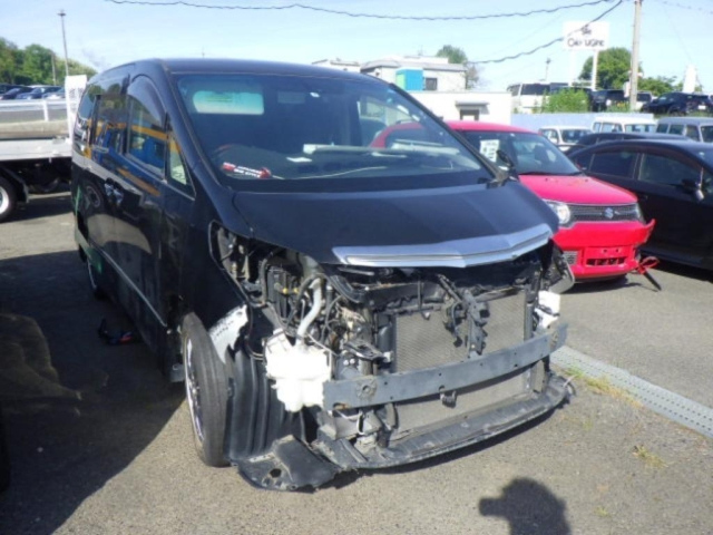 TOYOTA ALPHARD 2012