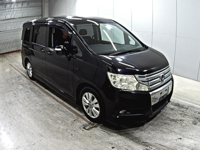 HONDA STEP WAGON 2010