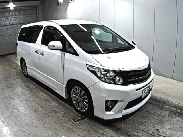 TOYOTA ALPHARD 2014