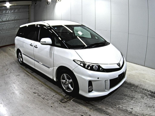 TOYOTA ESTIMA 2014