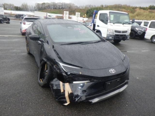 TOYOTA PRIUS 2023