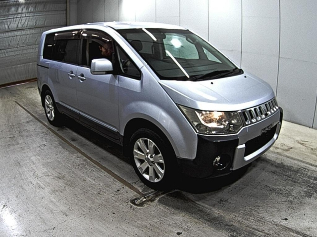 MITSUBISHI DELICA D5 2007