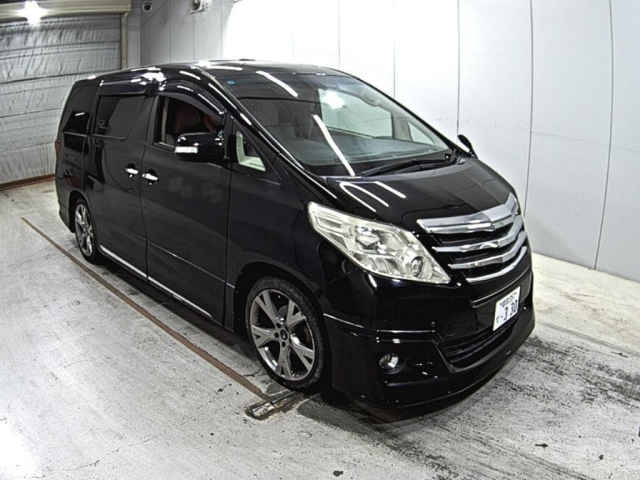 TOYOTA ALPHARD 2011