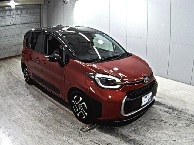 TOYOTA SIENTA 2024