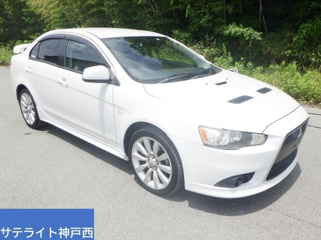 MITSUBISHI GALANT FORTIS 2010