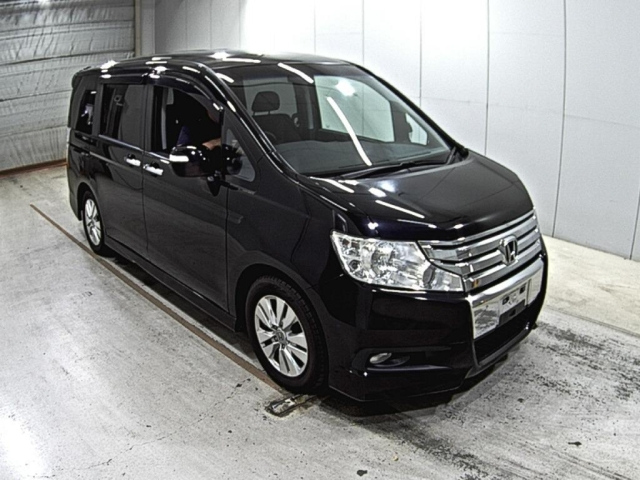 HONDA STEP WAGON 2012