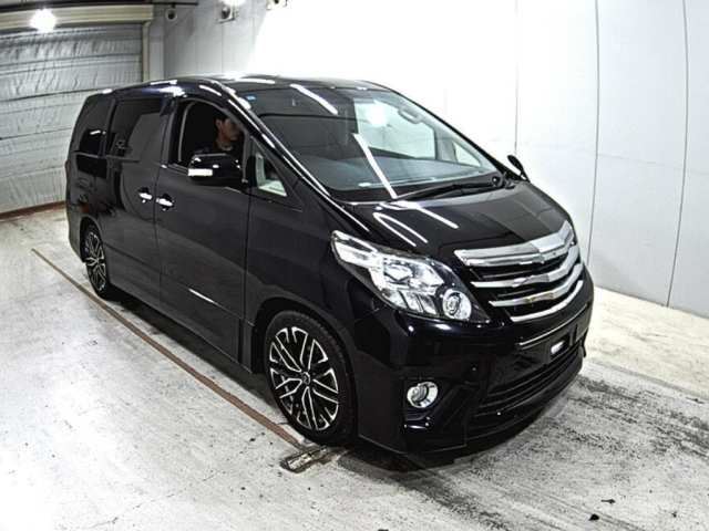 TOYOTA ALPHARD 2013