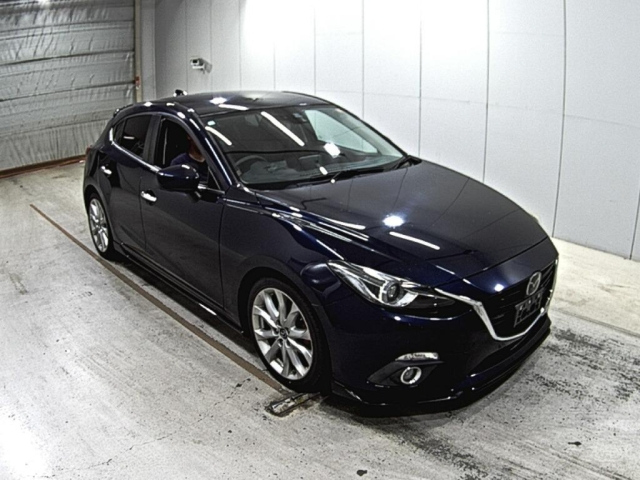 MAZDA AXELA 2016