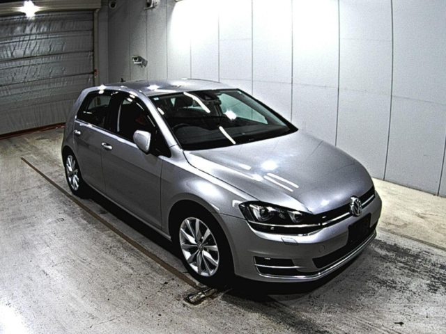 VOLKSWAGEN GOLF 2015