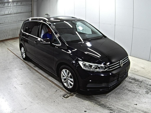 VOLKSWAGEN GOLF TOURAN 2017