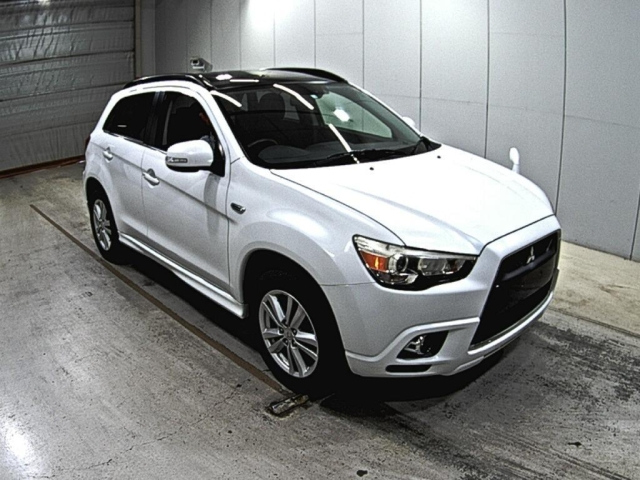 MITSUBISHI RVR