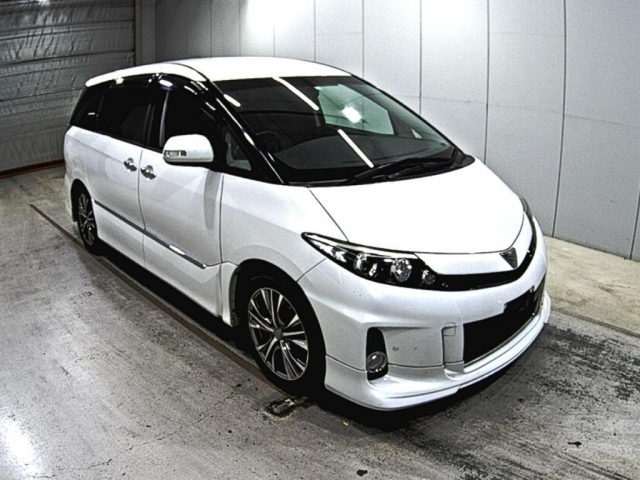 TOYOTA ESTIMA 2014
