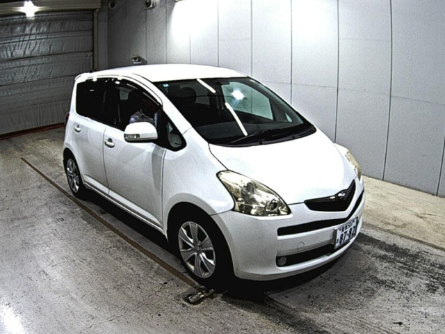TOYOTA RACTIS 2010
