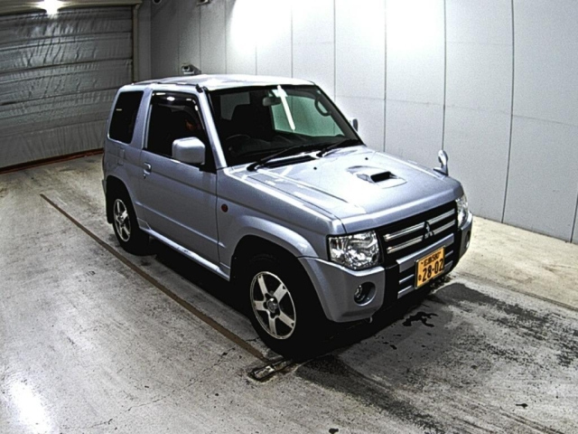 MITSUBISHI PAJERO MINI 2009