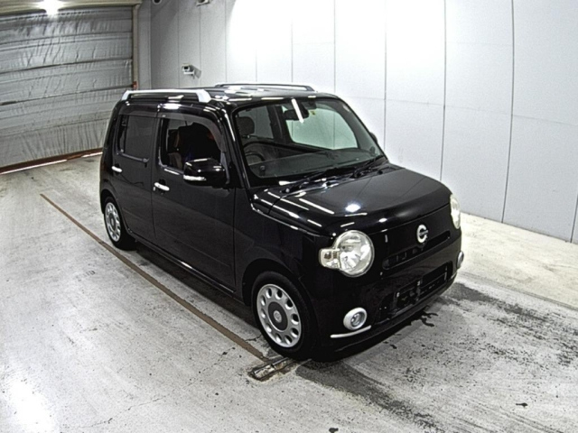 DAIHATSU MIRA 2010