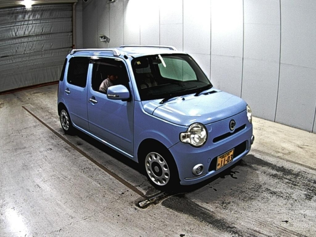 DAIHATSU MIRA 2010
