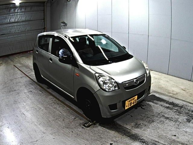 DAIHATSU MIRA 2012