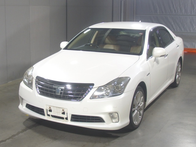TOYOTA CROWN 2010