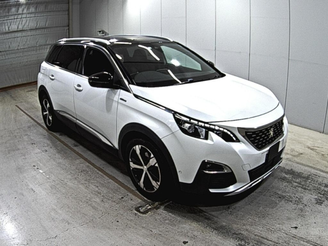 PEUGEOT 5008 2020