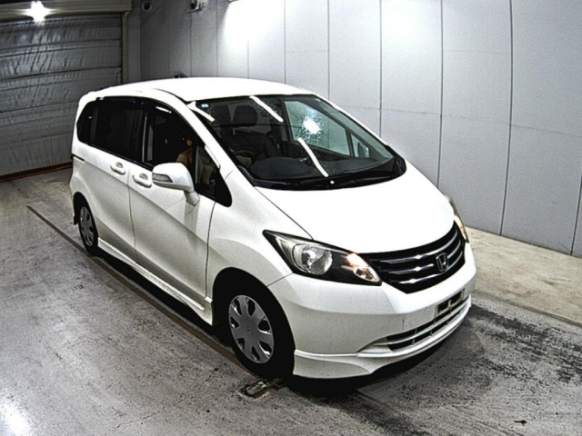 HONDA FREED 2009