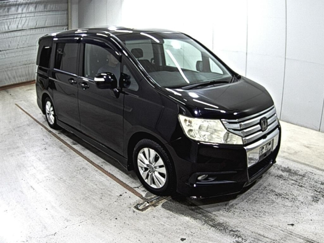 HONDA STEP WAGON 2010