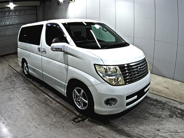 NISSAN ELGRAND 2005