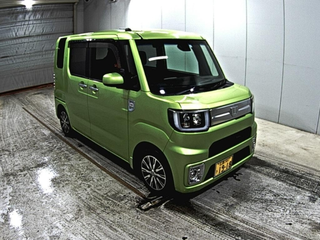 DAIHATSU WAKE 2017