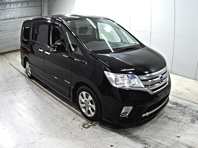 NISSAN SERENA 2012