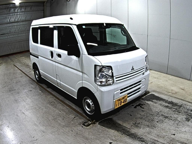 MITSUBISHI MINICAB VAN 2020