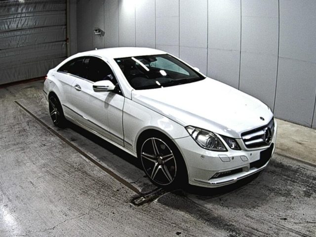 MERCEDES BENZ E CLASS 2010