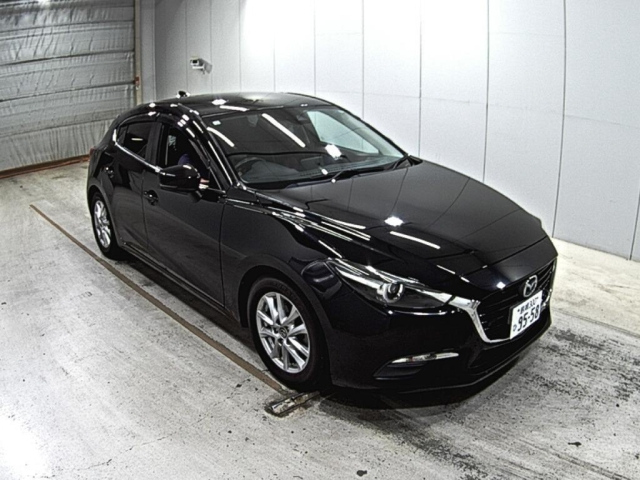 MAZDA AXELA 2017