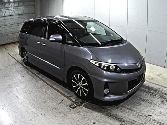 TOYOTA ESTIMA 2014