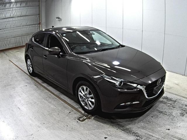 MAZDA AXELA 2017