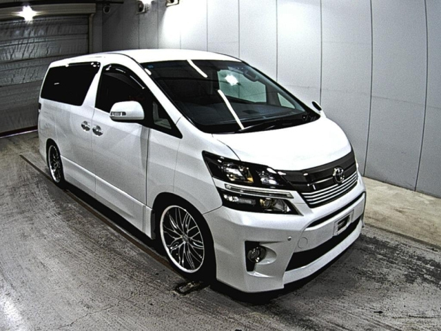 TOYOTA VELLFIRE 2014