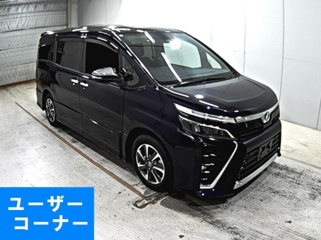 TOYOTA VOXY 2019