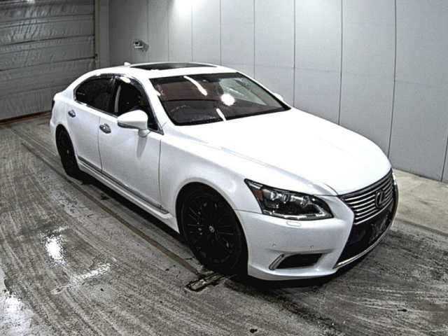 LEXUS LS 2012