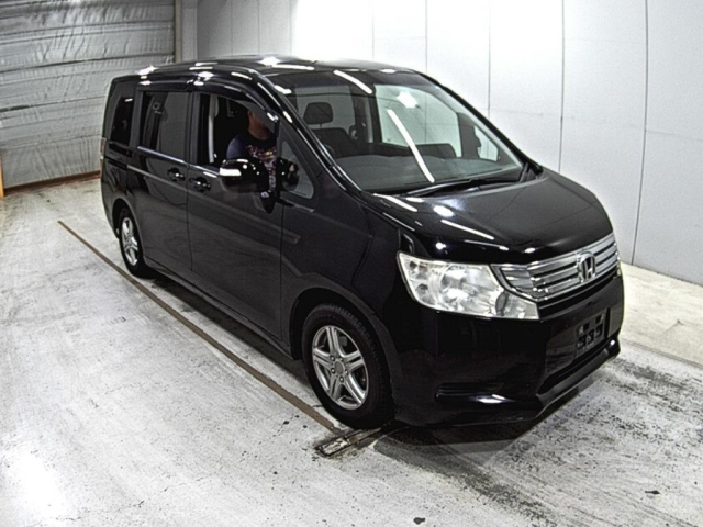HONDA STEP WAGON 2010