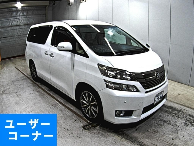TOYOTA VELLFIRE 2013