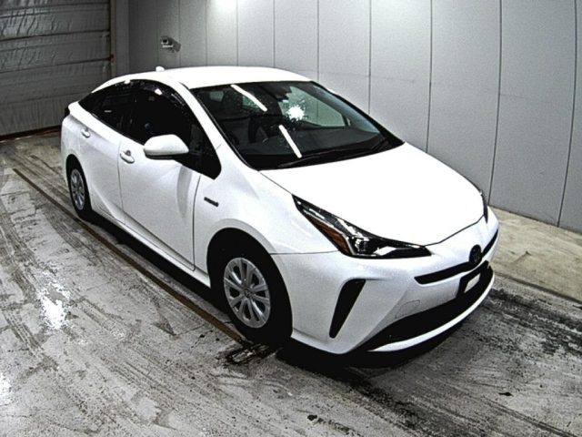 TOYOTA PRIUS 2019