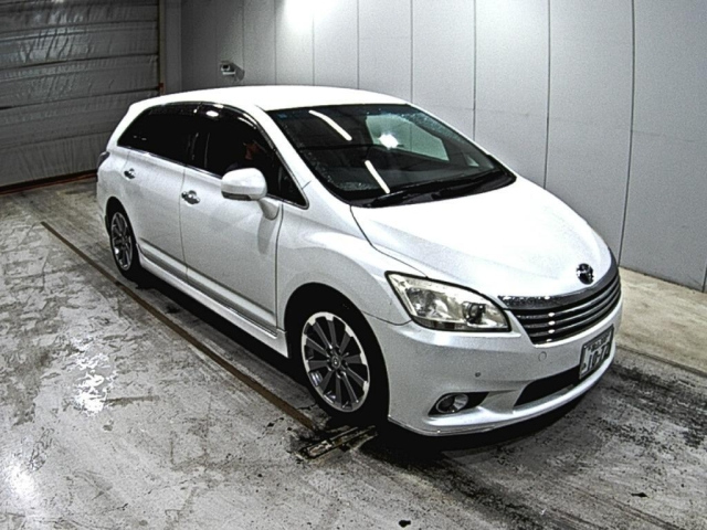 TOYOTA MARK X ZIO 2011
