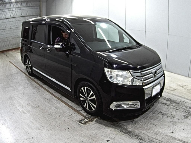HONDA STEP WAGON 2010
