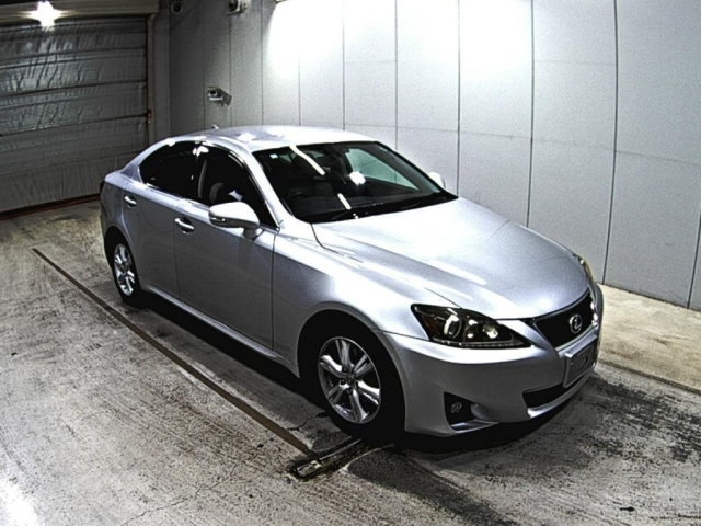 LEXUS IS 2010
