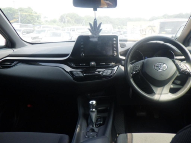 TOYOTA C-HR 2020