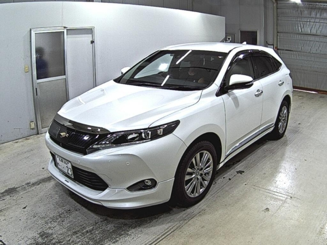 TOYOTA HARRIER 2017