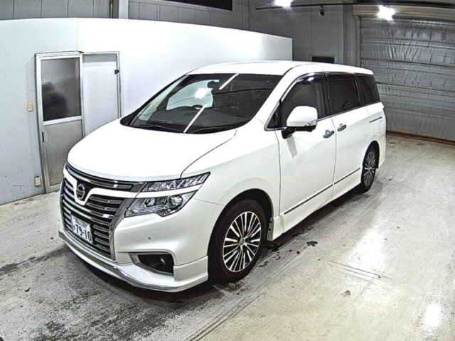 NISSAN ELGRAND 2017