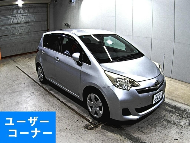 TOYOTA RACTIS 2011