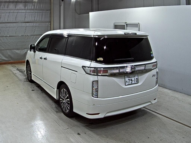 NISSAN ELGRAND 2017