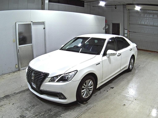 TOYOTA CROWN 2013